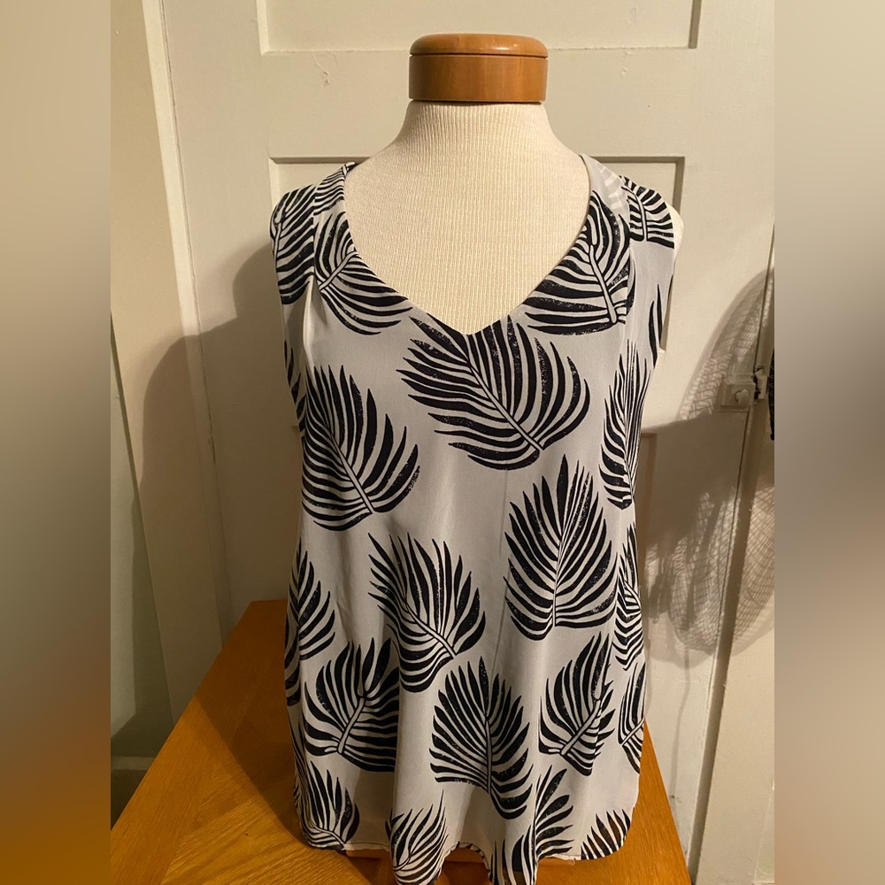 Kaileigh Sleeveless Blouse